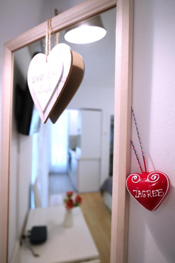 Apartament La Vie Est Belle Zagrzeb Zewnętrze zdjęcie